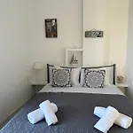 Nicole Rooms Santorini