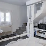 Kyon Beach Suites Kythnos