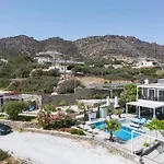 Achlia Beach Villa