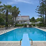 Villa Supreme