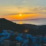 Summer Breeze Suite With Sea Views In Loulis Kea!