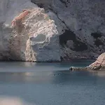 Thavma View Milos