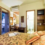 Elia Junior Suite In Epidavros With Shared Pool