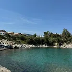 Acra Melia