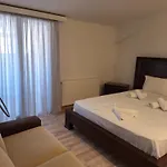 Revisapartments Brown