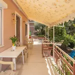 Gaia The Cottage House