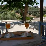 Christina\'S Villa With Sea View