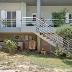 Elia Apartment Kanali