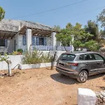 Nina\'S House Above The Amazing Sea!
