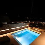 Queen Kalliopi Suites