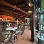 Agrili Apartments & Rooms