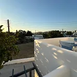 Angeliki\'S Studios Paros