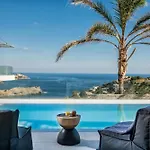 Alpha House In Crete