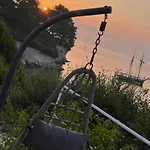 Aronis Spyros Panoramic Seaview Apartments