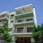 Work Of Art Apartment In Nea Michaniona