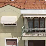 Work Of Art Apartment In Nea Michaniona