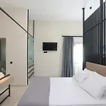 Caldera Suites \