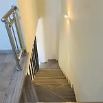 Natalia\'S Luxury Home