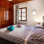 Cozy Traditional House In Thassos, Kallirachi