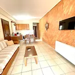 Spetses Center Comfy Apartment