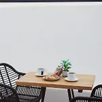 Rodillo Apartments