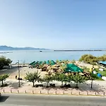 Seafront Luxury Apartment
