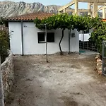 Jos House