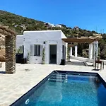 Avra, A Serene Cycladic Villa With Private Pool Overlooking The Aegean Sea