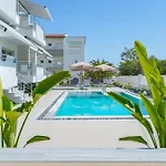 Sourinis Luxury Suites