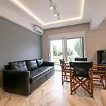 Eleni Seafront Apartment By Rentalspro Services-Nea Moudania Halkidiki