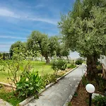 Eleni Seafront Apartment By Rentalspro Services-Nea Moudania Halkidiki