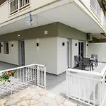 Eleni Seafront Apartment By Rentalspro Services-Nea Moudania Halkidiki