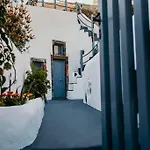 Evnoikon I- Jacuzzi Cave House In Fira