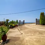 Tanias Seafront Villa-By Rentalspro Services- Nea Potidea Halkidiki
