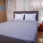 Barbaras Apartments