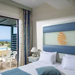 Mare Blue Hotel