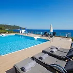 Agnanti Villa Seafront With Pool