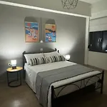 Catherine Apartment