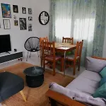 Giannis House