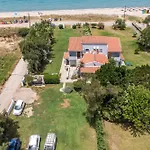 Villa Maria 2