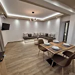 Alta Vista Apartments