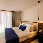 Islet Santorini Infinity Caldera Villa