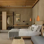 Monalia Suites