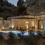 Monalia Suites