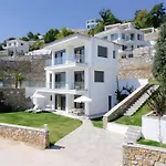 Hillside Villa - Pnoe