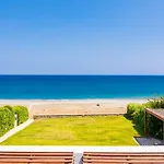 Villa Tsampikos