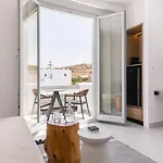 Quartano Suites By Heliessa, Adults Only