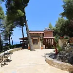 Akritas Ef Zin Villas & Suites