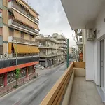 New Center Apartment Near Metro