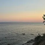 Pomegranate Seaside Corner